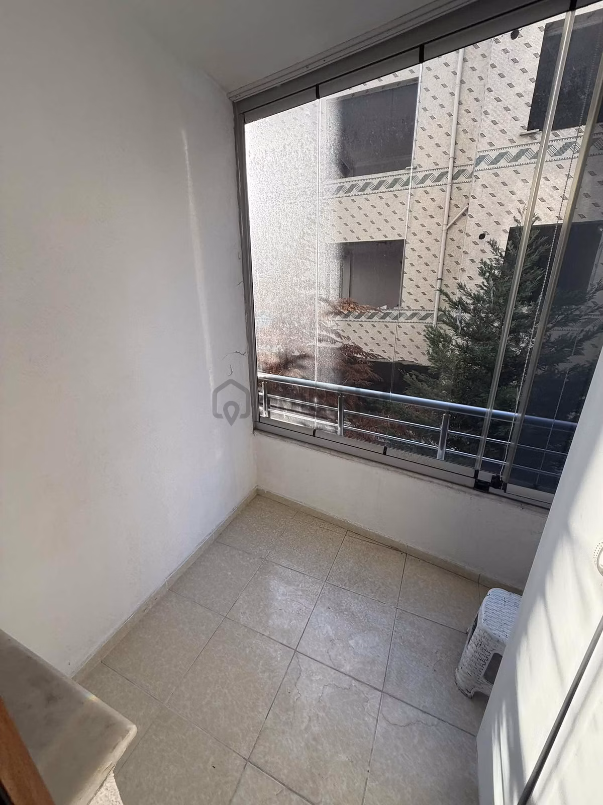 Cumhuriyet Mahallesinde 3+1 1 İnci Kat Daire Asansörlü - 2