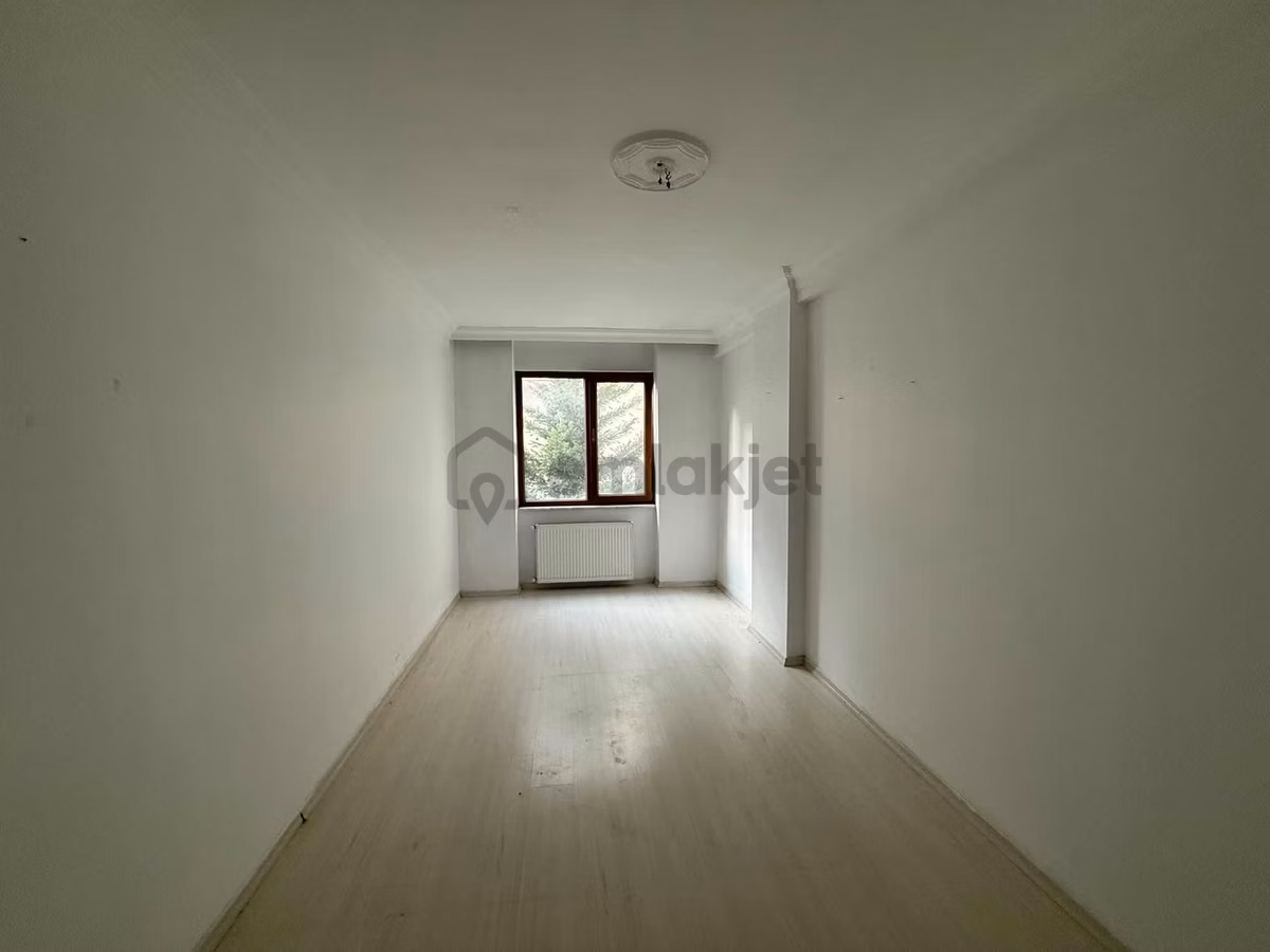 Cumhuriyet Mahallesinde 3+1 1 İnci Kat Daire Asansörlü - 19