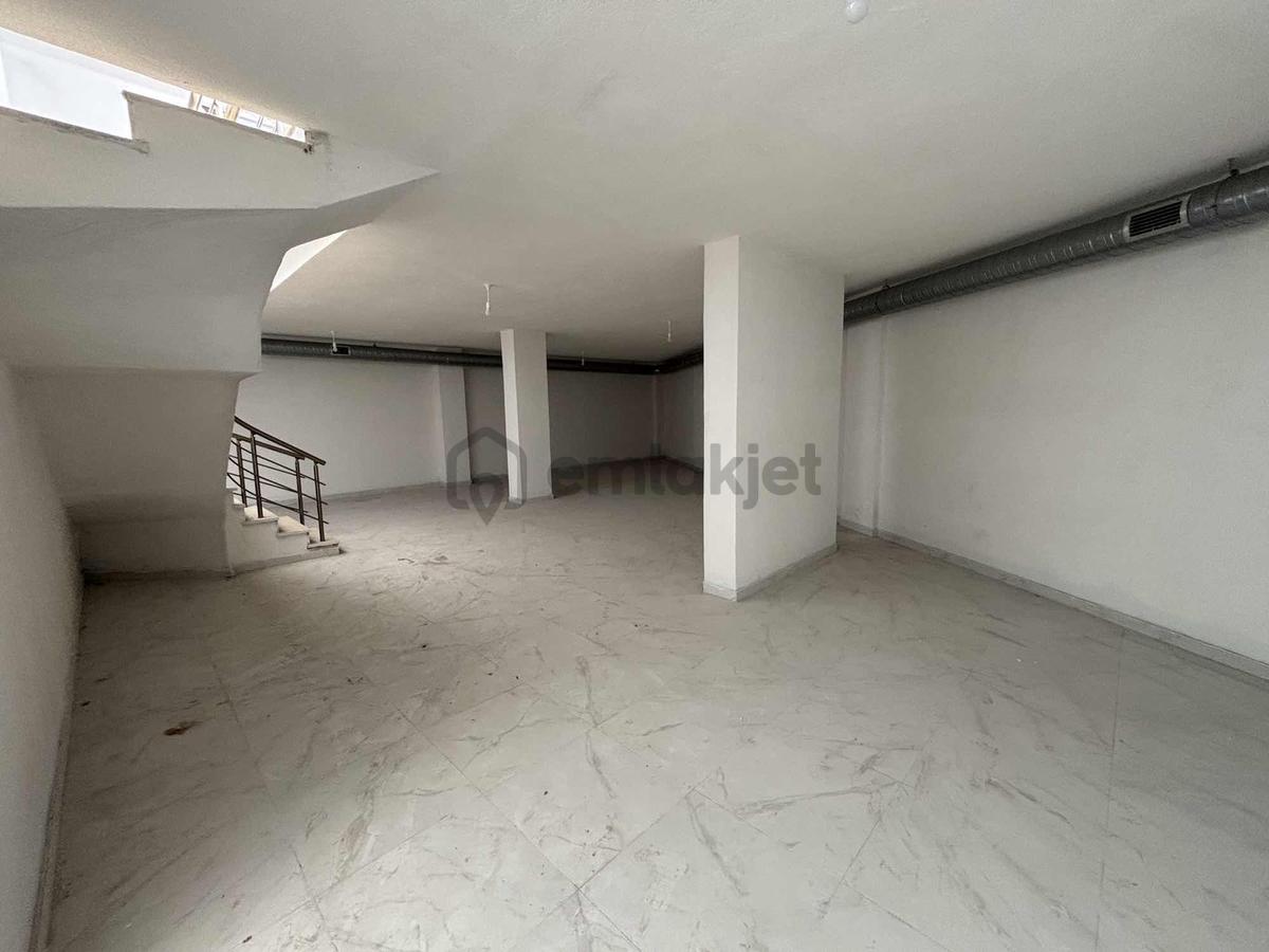 Sultanbeyli Fatih Mah Kiralık 230 M2 Dükkan - 26