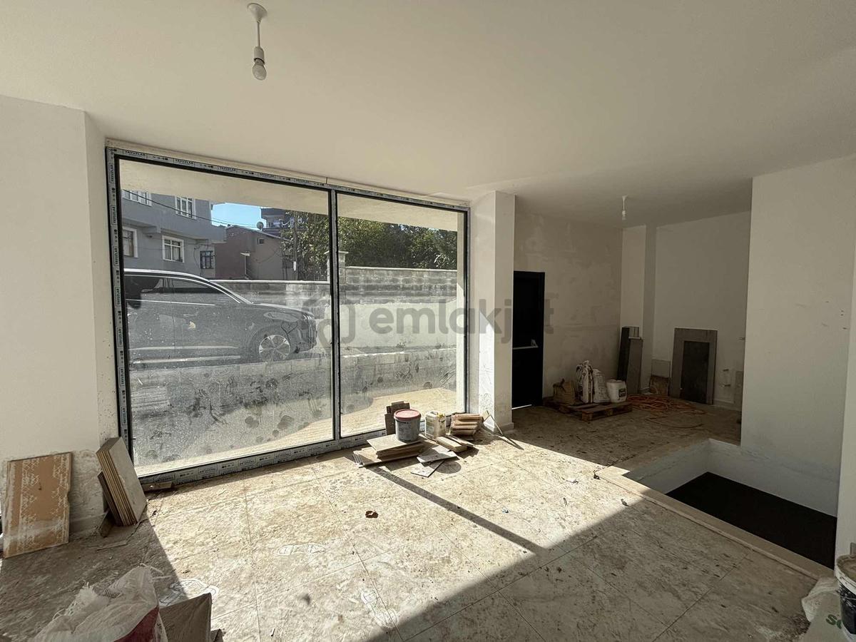 Sultanbeyli Fatih Mah Kiralık 230 M2 Dükkan - 12