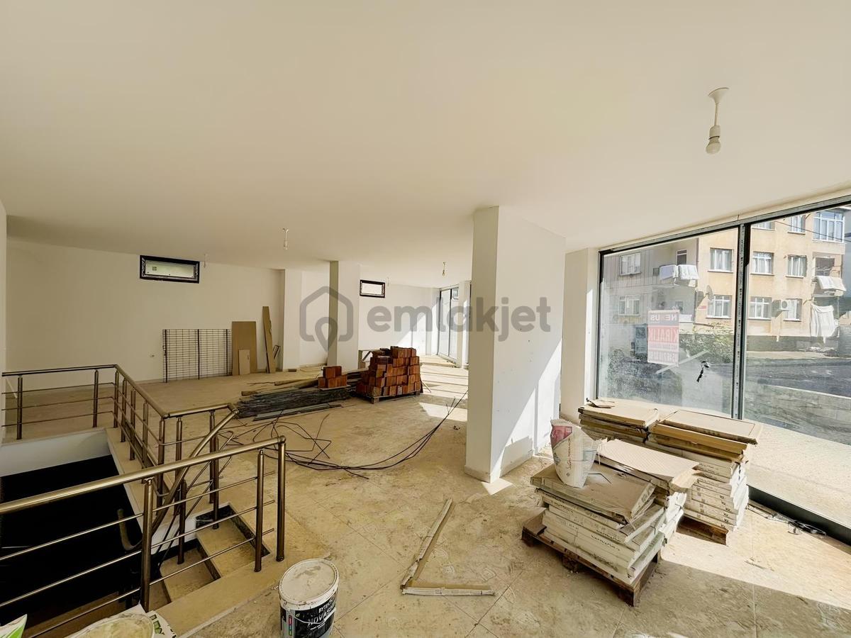 Sultanbeyli Fatih Mah Kiralık 230 M2 Dükkan - 13