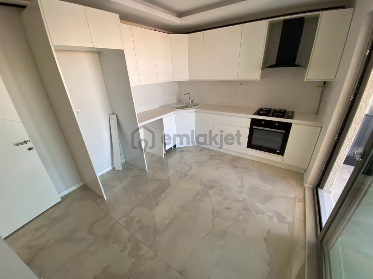 Beşevler Caddesi Üzerinde Muhteşem Manzaralı Geniş Daire.... - 5