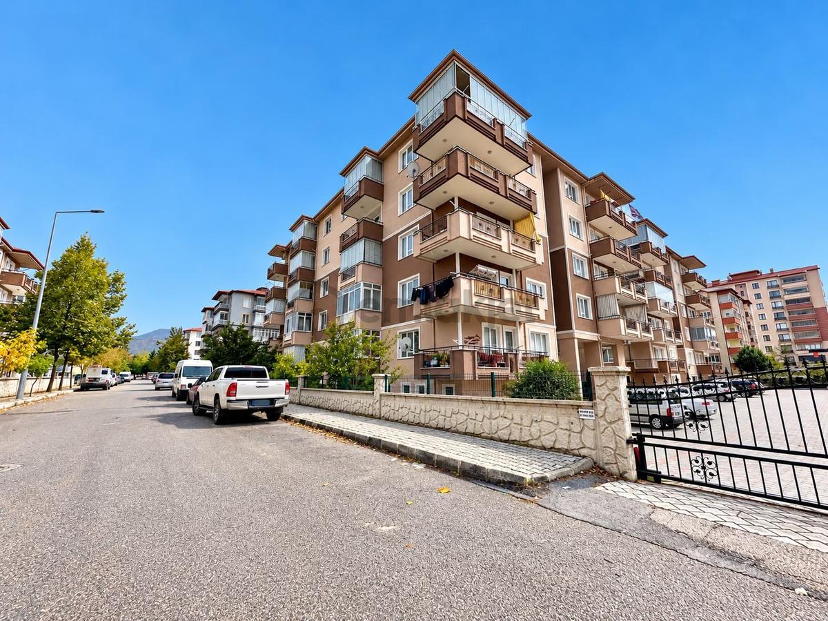 Isparta Davraz Mahallesin'de 3+1 Satılık Daire