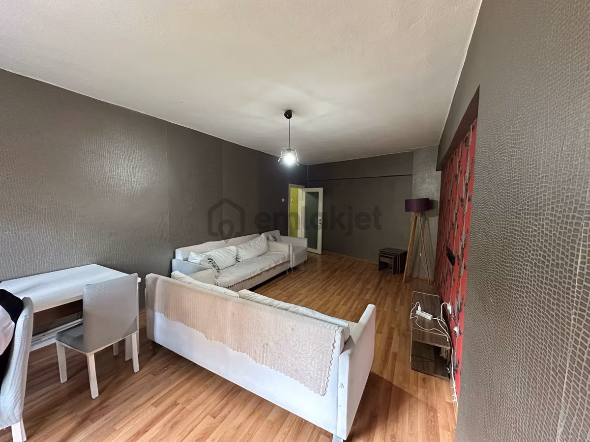 Arslan Emlaktan Merkezi Konumda Kiralık Daire - 2
