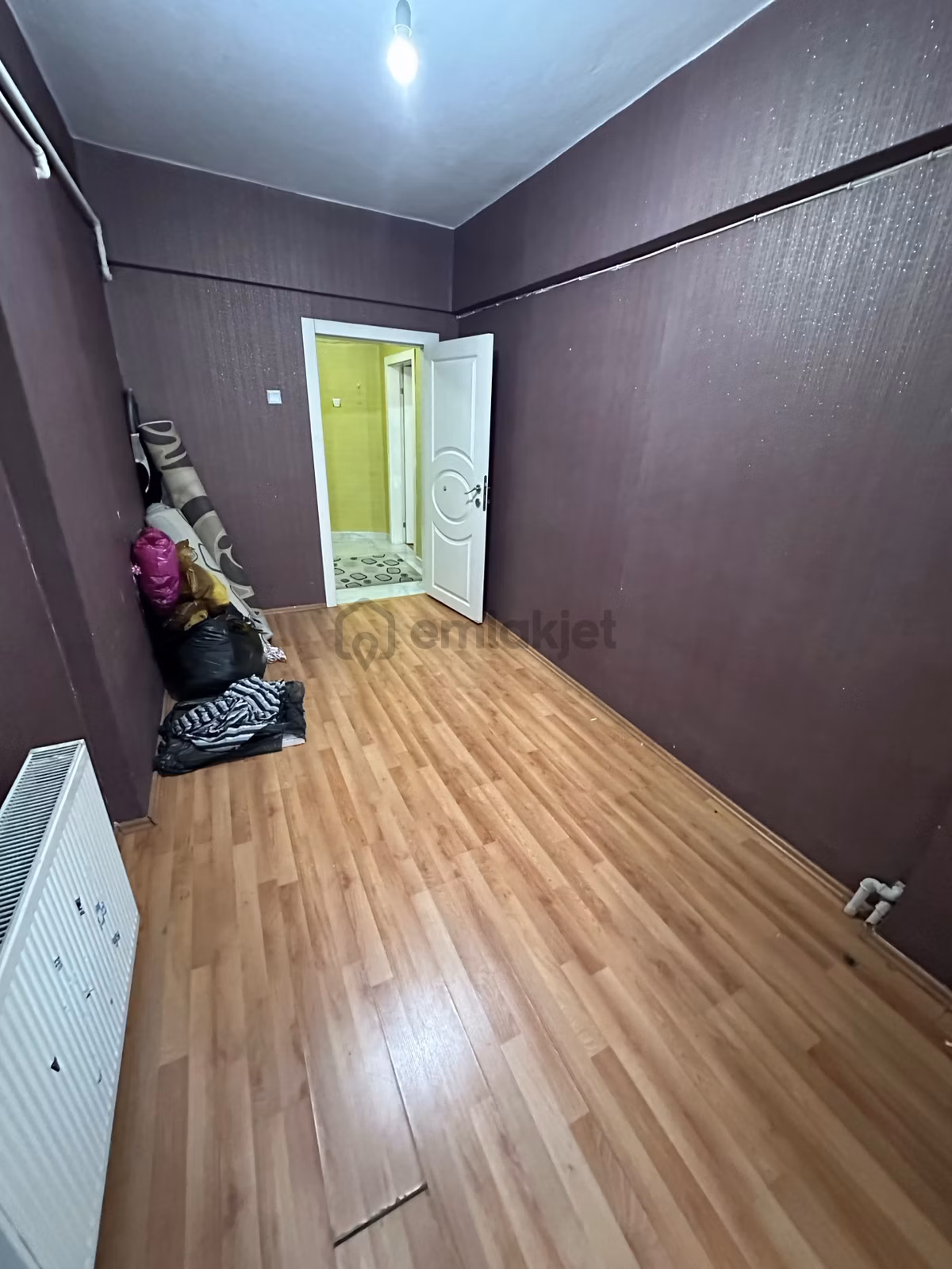 Arslan Emlaktan Merkezi Konumda Kiralık Daire - 4