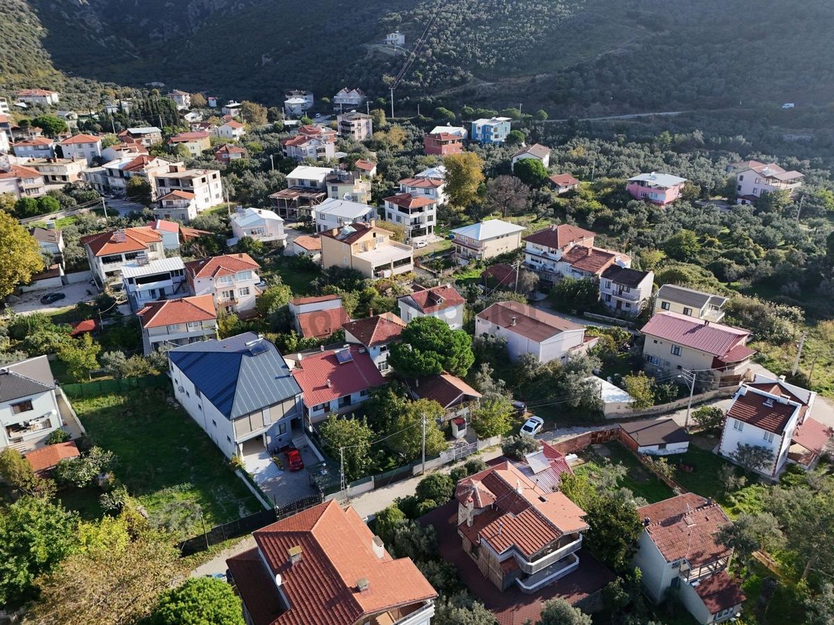 Armutlu Kapaklı Ova Mevkiinde Denize 100 M Mesafede Dubleks Ev - 31