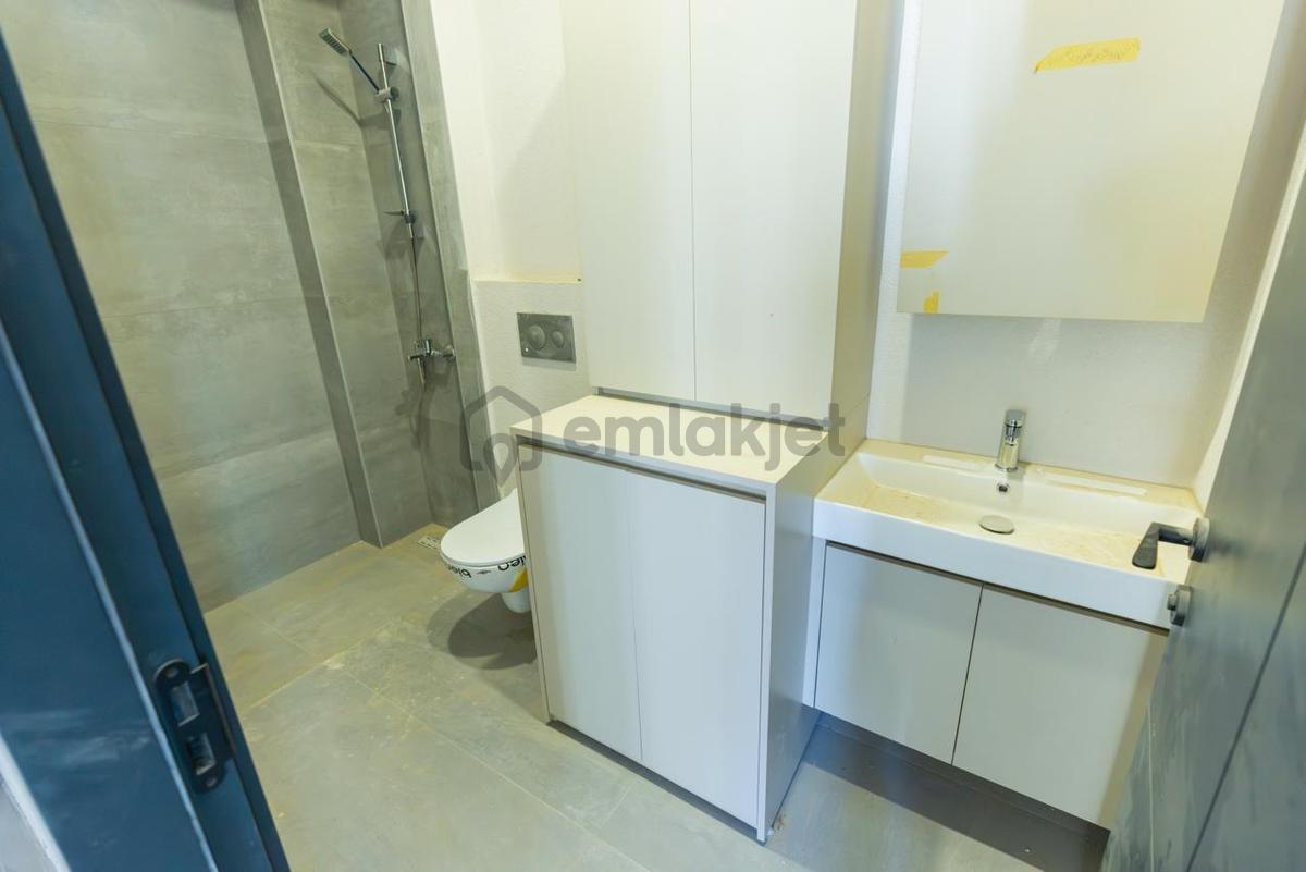 Remax Model Den Çamlık Da Kiralık Premium Ofisler - 32