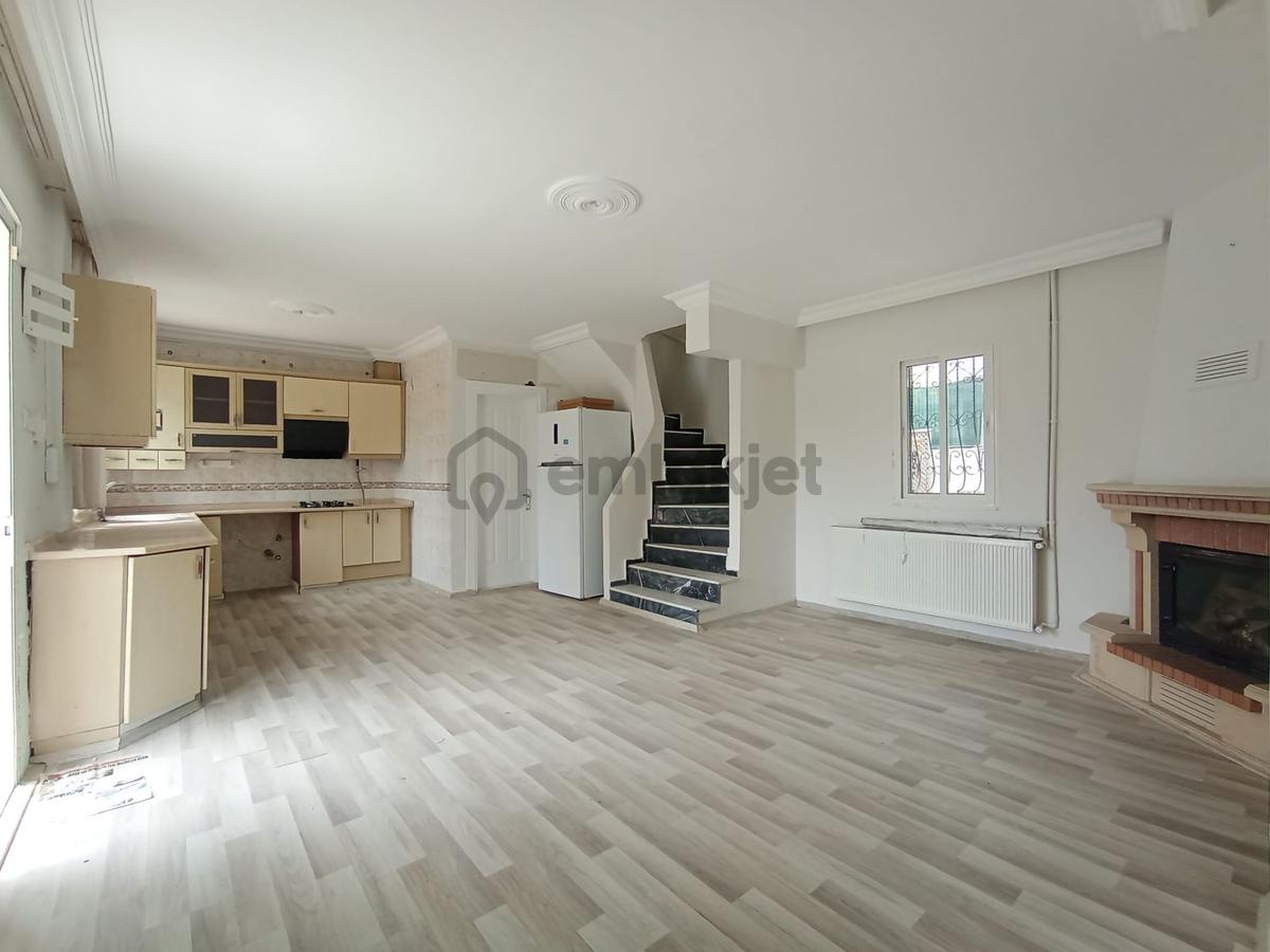 Güvendik'te Merkezi Konumda Müstakil Havuzlu Villa - 6