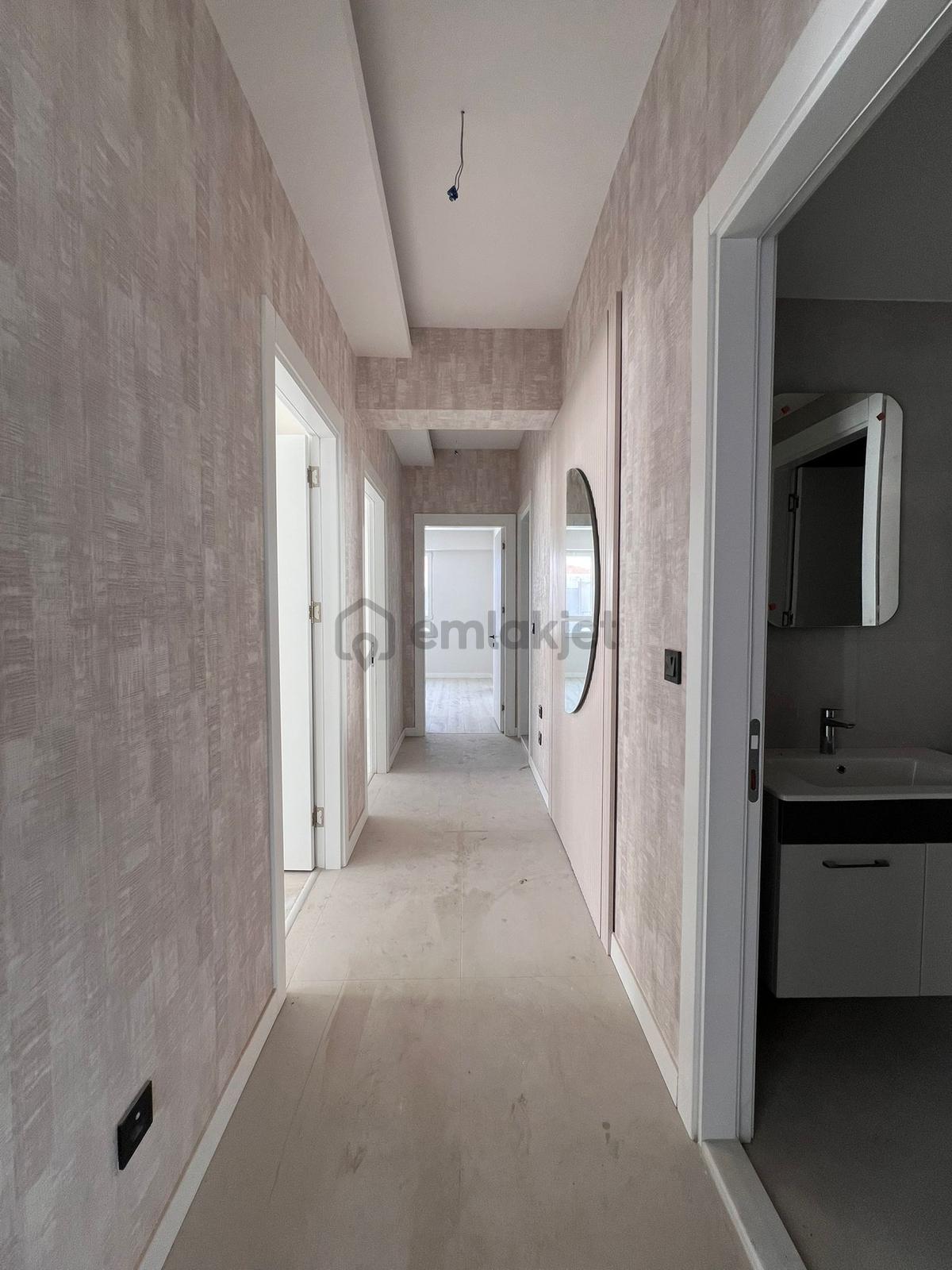 Afyonkarahisar'ın En Prestijli Mahalle'sinde Satılık 4+1 Daire ! - 24