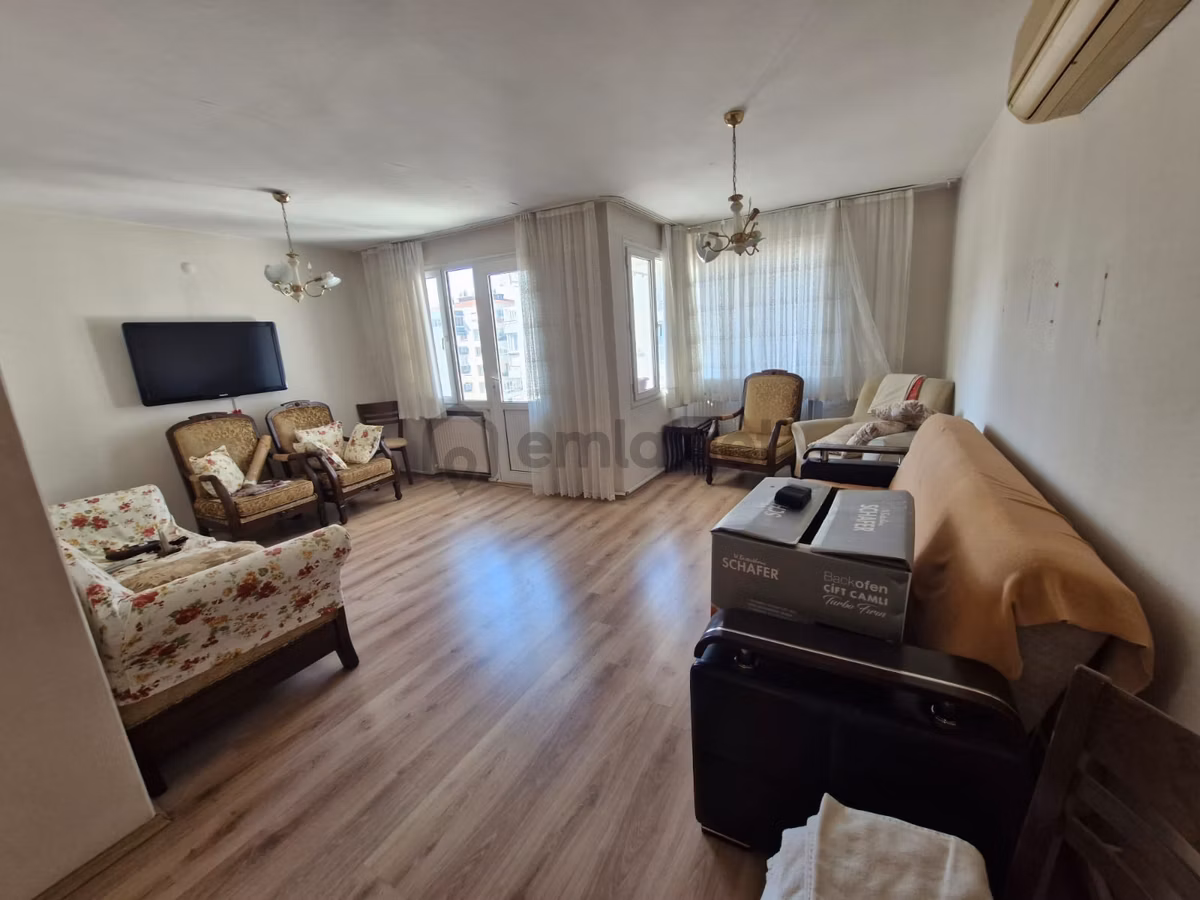 Hatayda İnönü Cadde Üzerinde 3+1 125m2 Arakat Asansörlü Otoparklı Daire