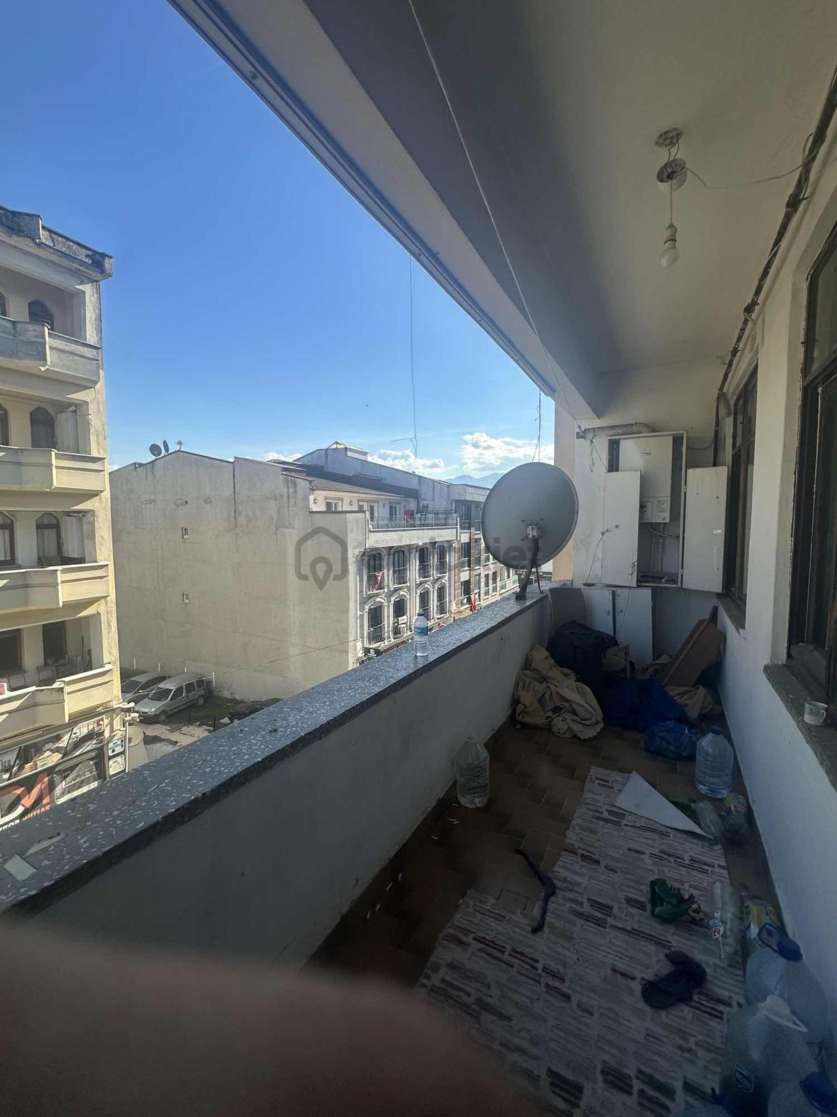 Belediyenin Yanında Yatırımlık 3+1 Daire - 12