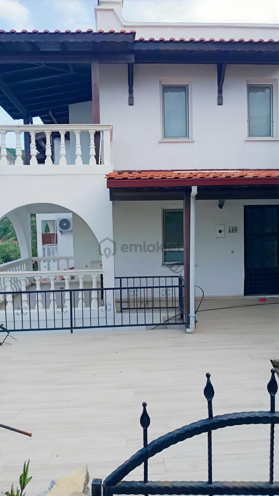 Kıyıkışlacık'da Gülüm Kıyı Sitesinde Denize Nazır Satılık Villa - 9
