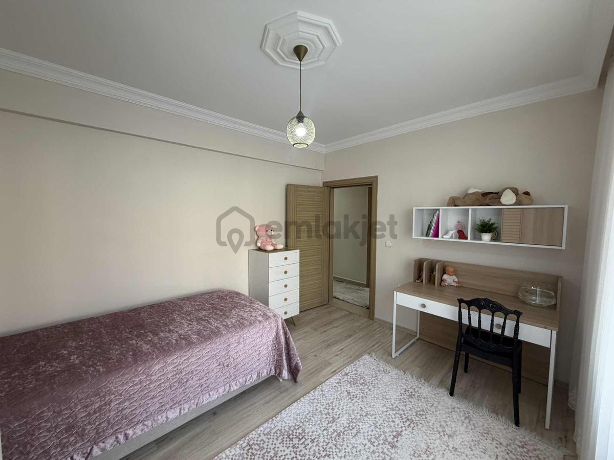 Remax Dem'den Demirkent Mahallesin De 3+1 Satılık Daire - 17