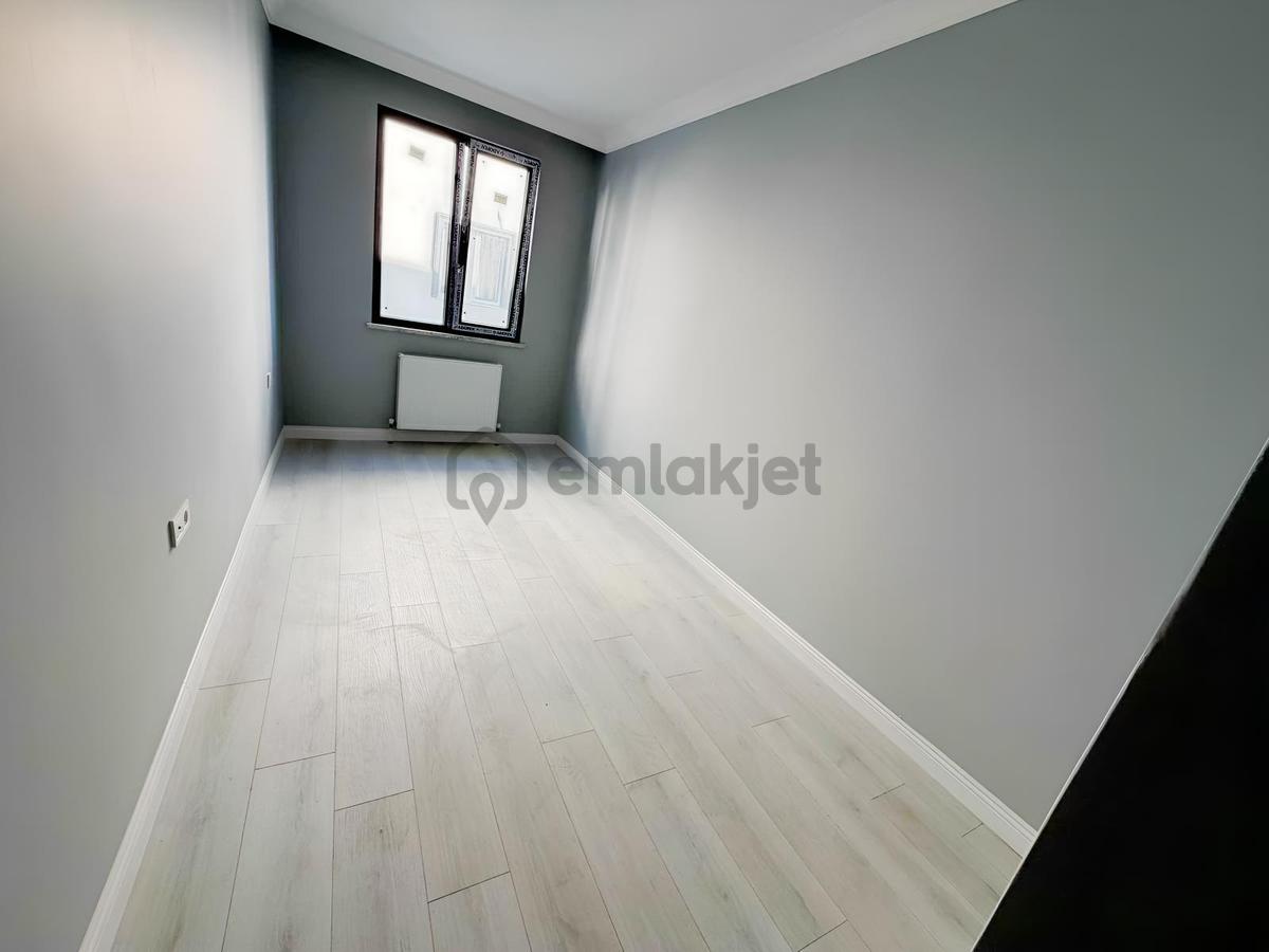 Yenidoğan Ufuk Cad Üzerinde Satılık 2+1 Daire - 10