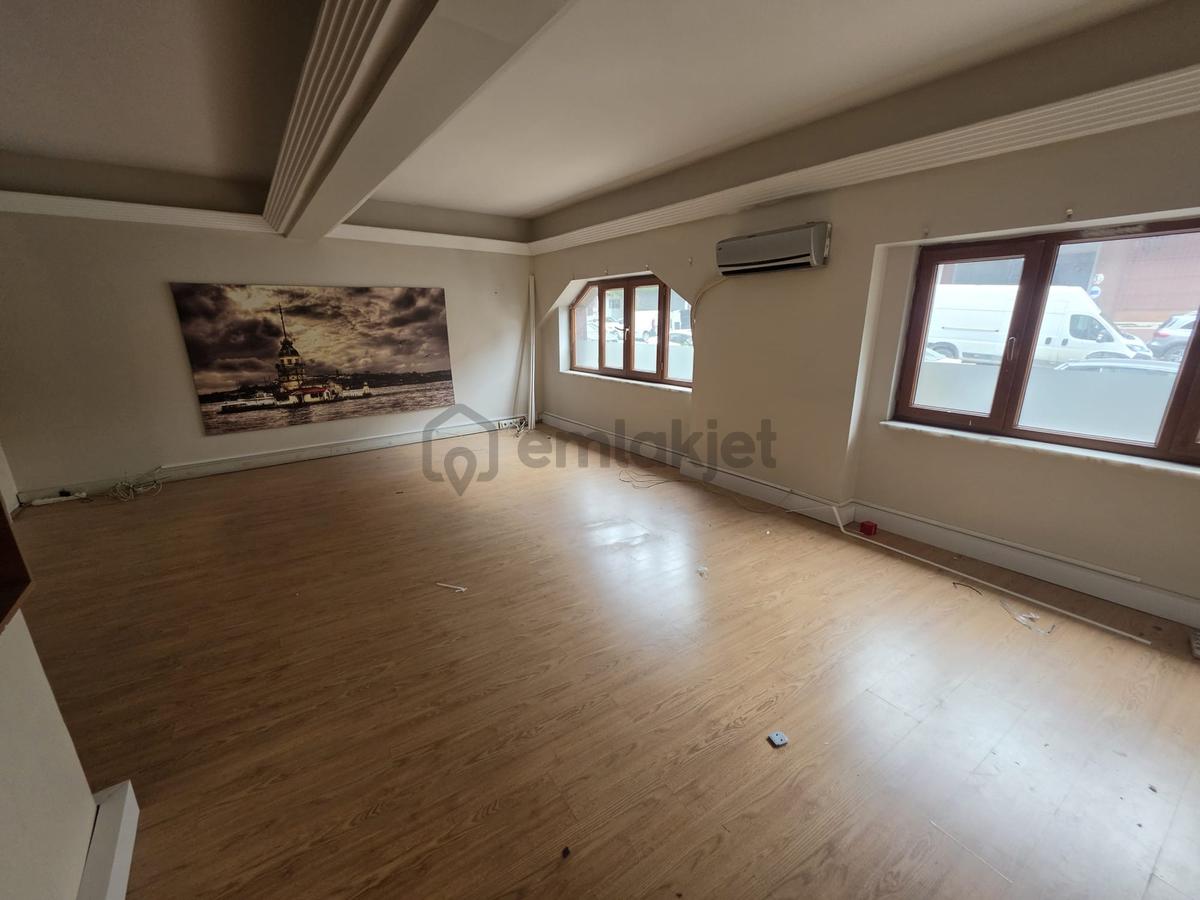 Topçularda 1400 M2 İşyeri - 26