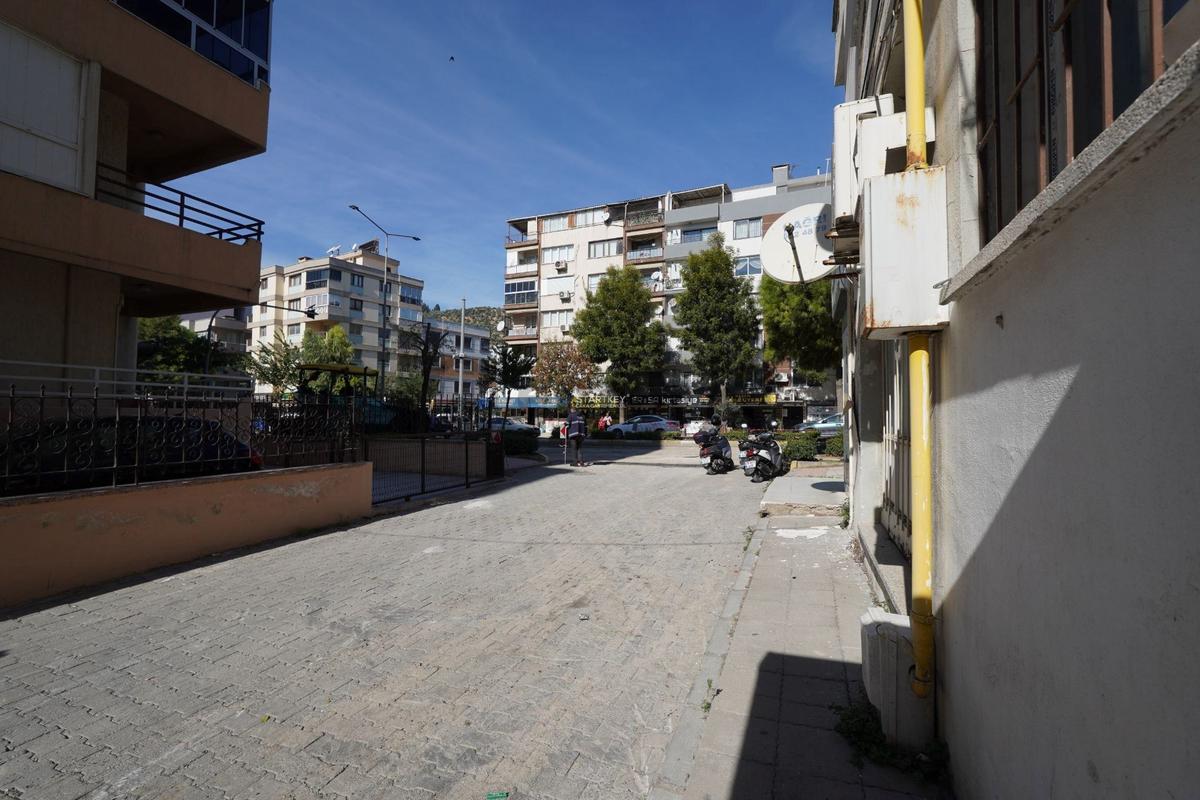 Söke'nin Merkezinde, Her Yere Yürüme Mesafesinde Satılık 2+1 - 24