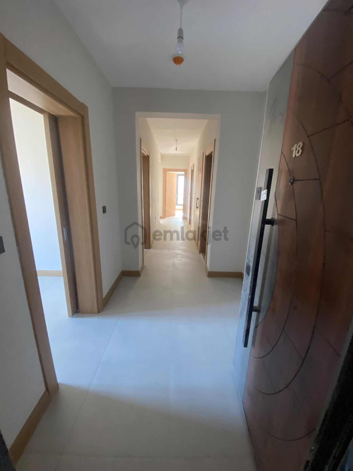 Özhan'dan Bahçebaşı Tokilerde 3+1 Kiralık Daire - 12