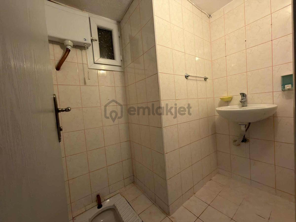Berk Emlak'tan Merkezi Konumda Kiralık 3+1 Daire - 20
