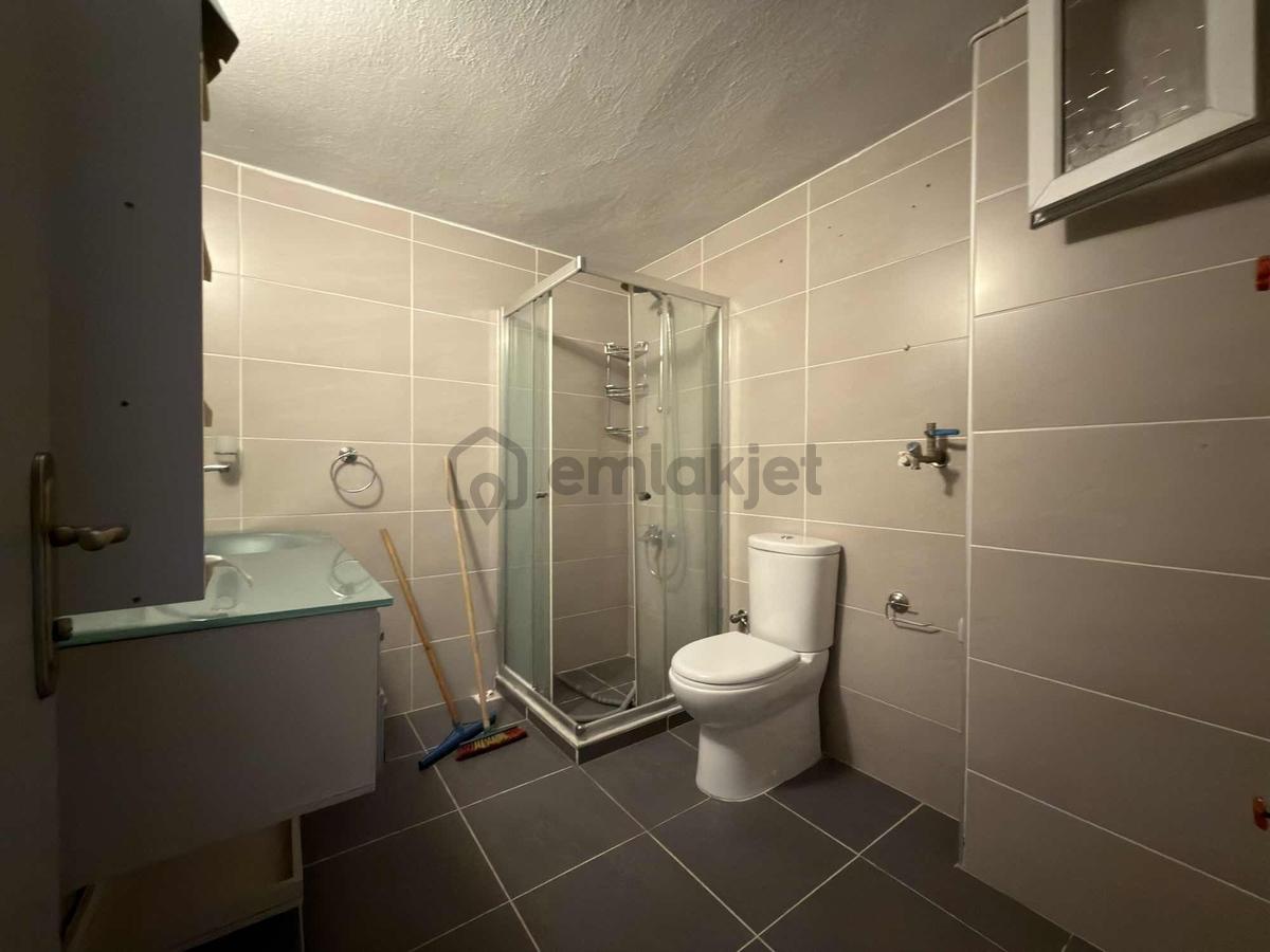 Berk Emlak'tan Merkezi Konumda Kiralık 3+1 Daire - 21