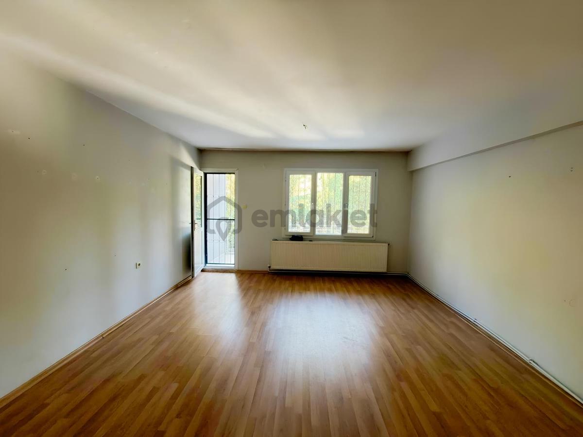 Berk Emlak'tan Merkezi Konumda Kiralık 3+1 Daire - 6