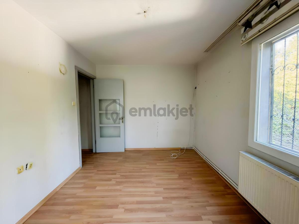 Berk Emlak'tan Merkezi Konumda Kiralık 3+1 Daire - 8