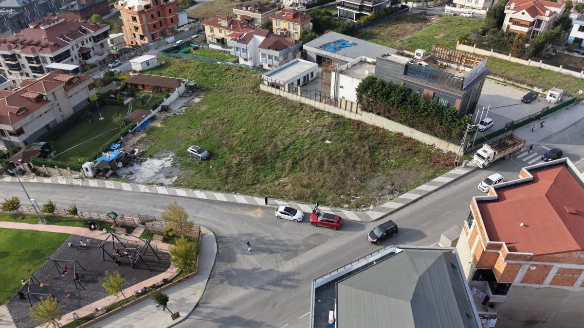 Arnavutköy Taşoluk Fatih Caddesine Yakın - 27