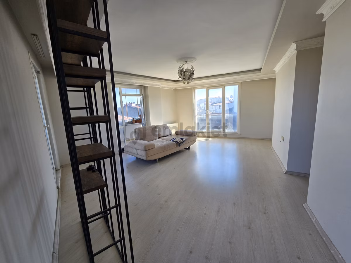 Meydan Ardıçlı Arkası Ardıçlı Mahallesi 3+1 Satılık - 3