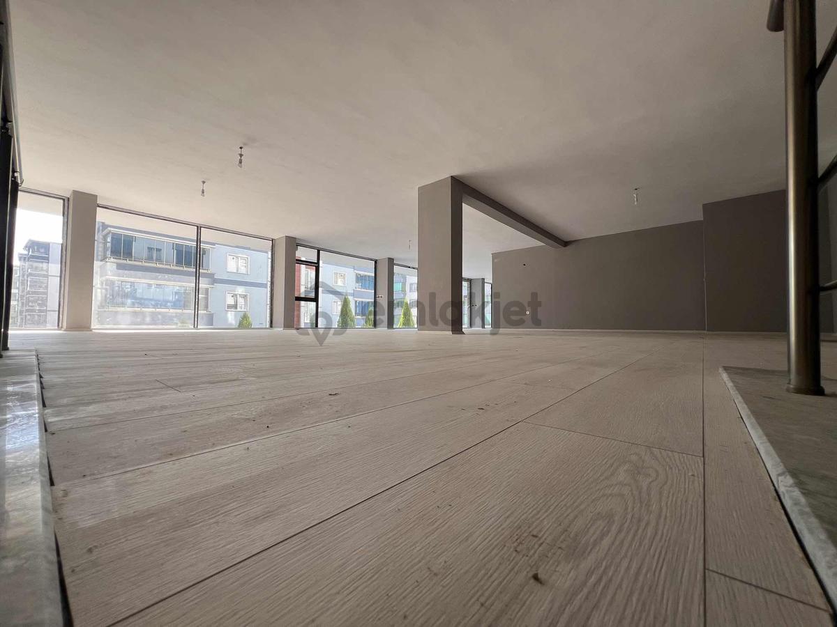 Recep Erdoğan'dan Tekkeköy'de 540 M2 Kiralık Dükkan - 14