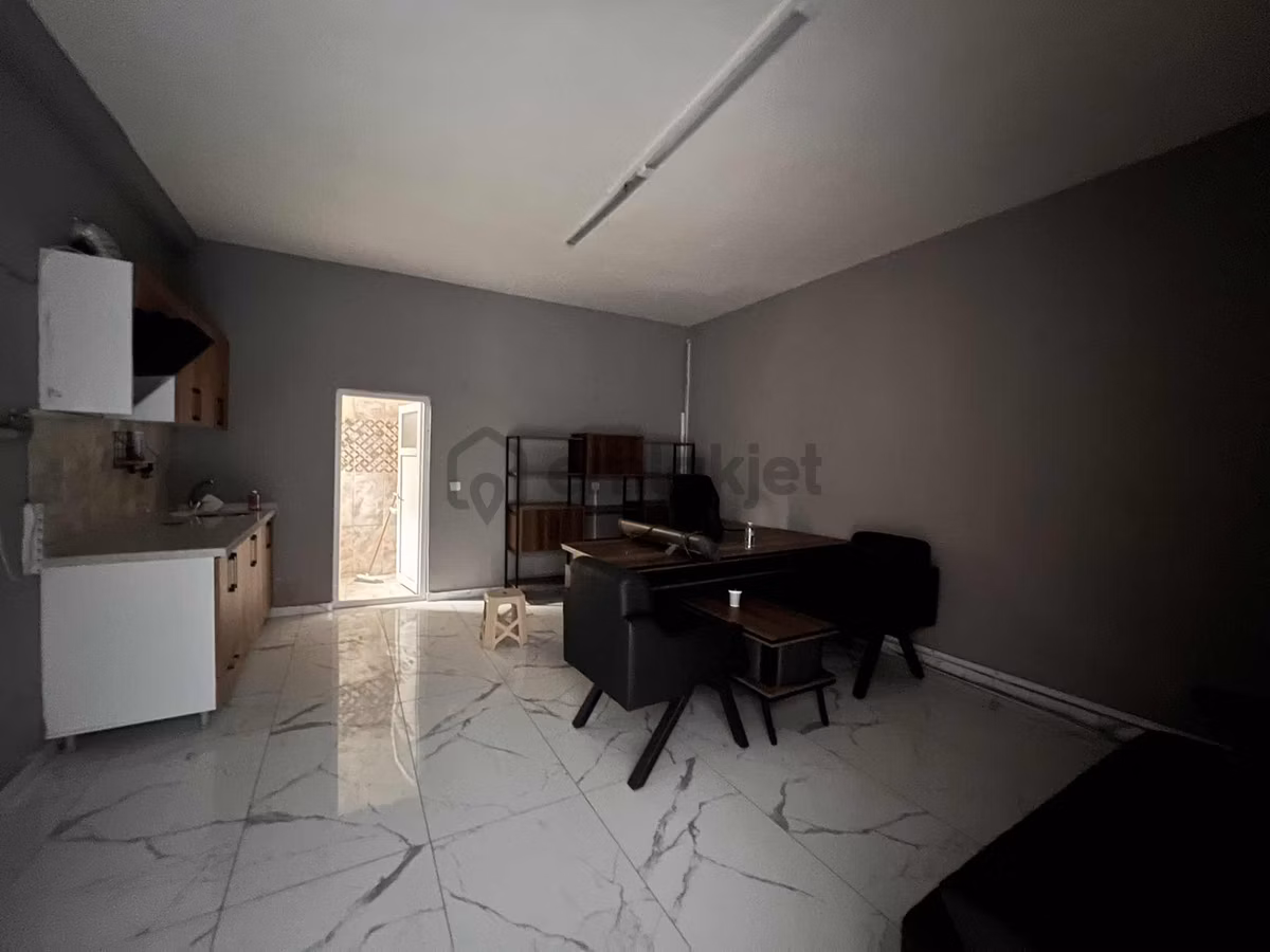 Recep Erdoğan'dan Tekkeköy'de 540 M2 Kiralık Dükkan - 8