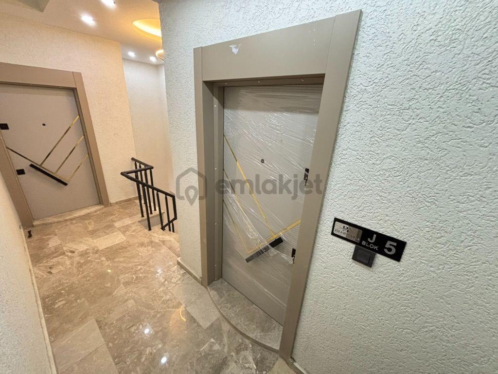 Güre Merkez’de Satılık Kapalı Otoparklı 1+1 Darie - 12