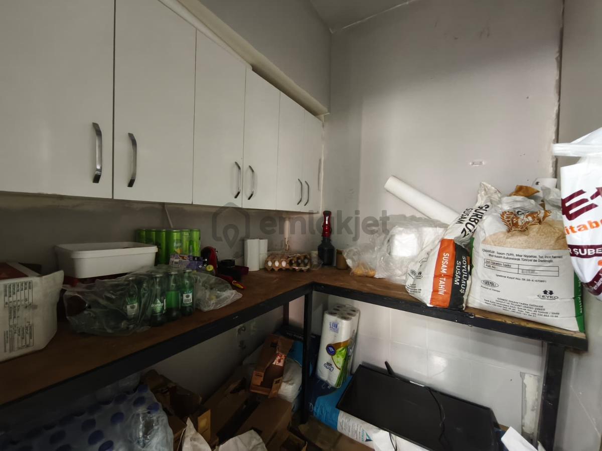Ertuğrulgazide Köşe Başı 100m² Devren Kiralık Pastane & Kafe - 15