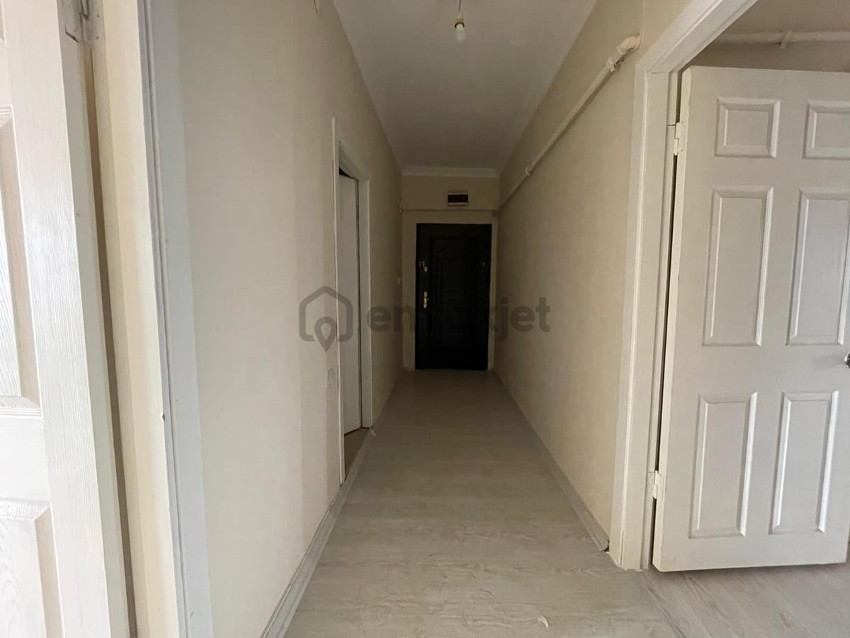 Üniversite Caddesi Üzeri Manzaralı Satılık 3+1 Daire - 4
