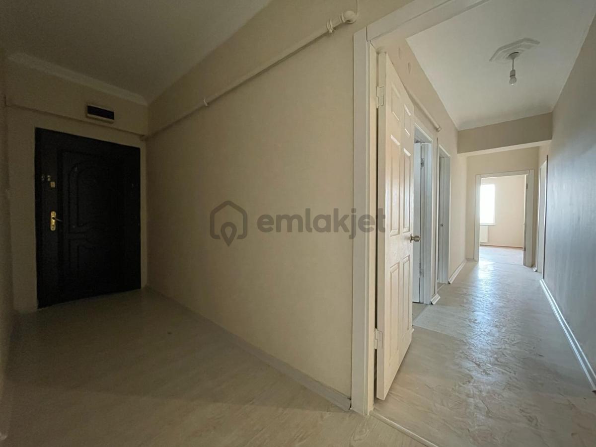 Üniversite Caddesi Üzeri Manzaralı Satılık 3+1 Daire - 5