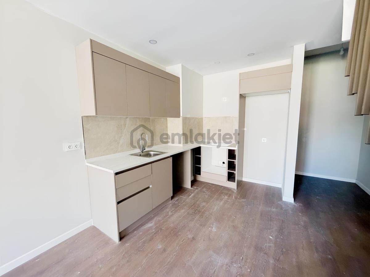 Cash'ten İzmit Boulevard Kabaoğlu'nda 1+1 Kiralık Daire - 25
