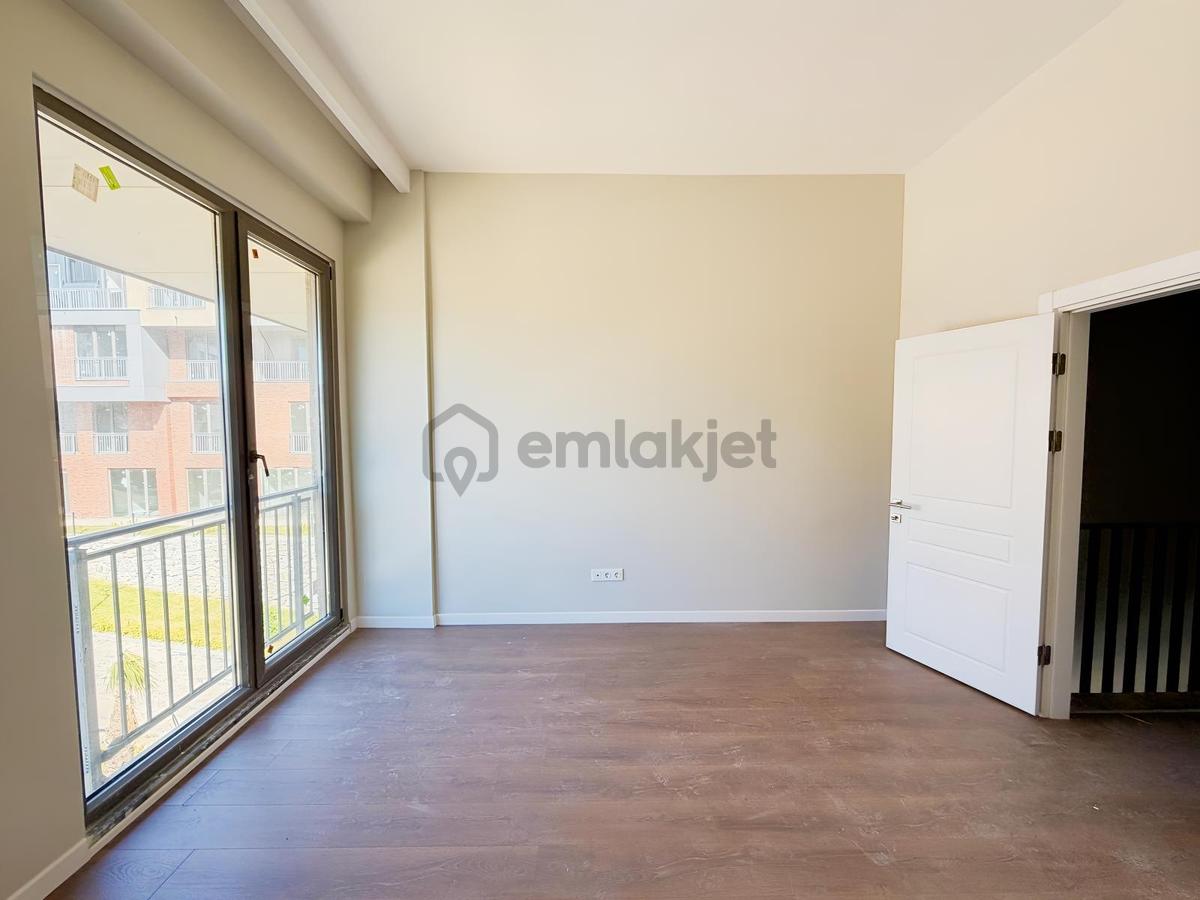 Cash'ten İzmit Boulevard Kabaoğlu'nda 1+1 Kiralık Daire - 10