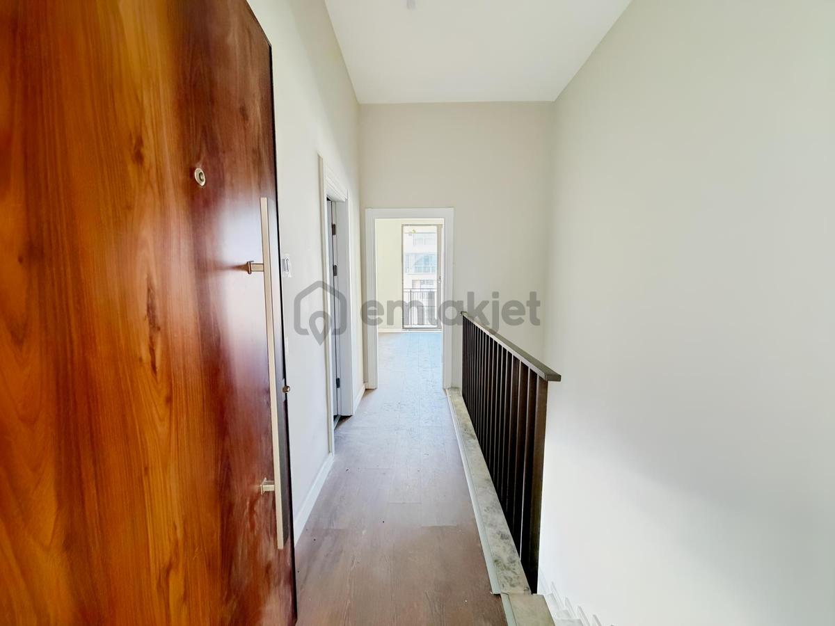 Cash'ten İzmit Boulevard Kabaoğlu'nda 1+1 Kiralık Daire - 2