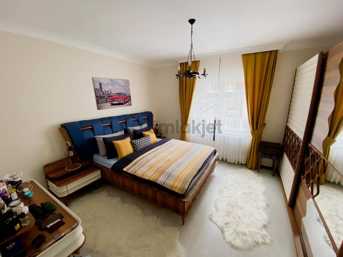 Bağcılar Mahallesi 211. Cadde'de Ara Kat Satılık 3+1 Kupon Daire - 8