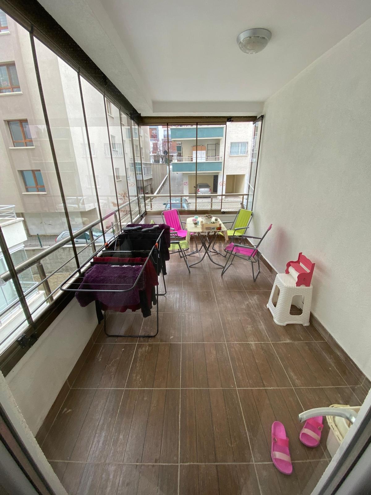 Bağcılar Mahallesi 211. Cadde'de Ara Kat Satılık 3+1 Kupon Daire - 7