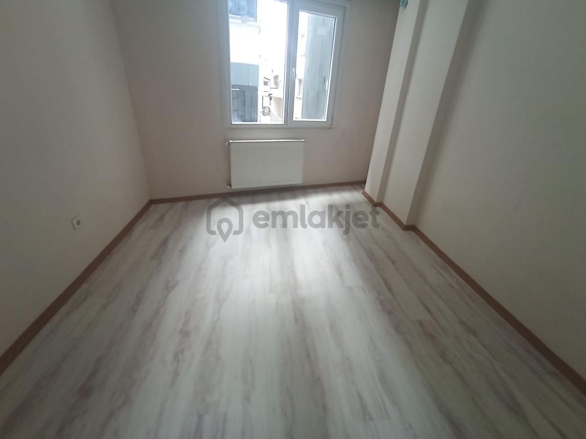 Bahçelievler Ahmet Yesevi Caddesi Üzerinde Kiralık 2+1 Daire - 4