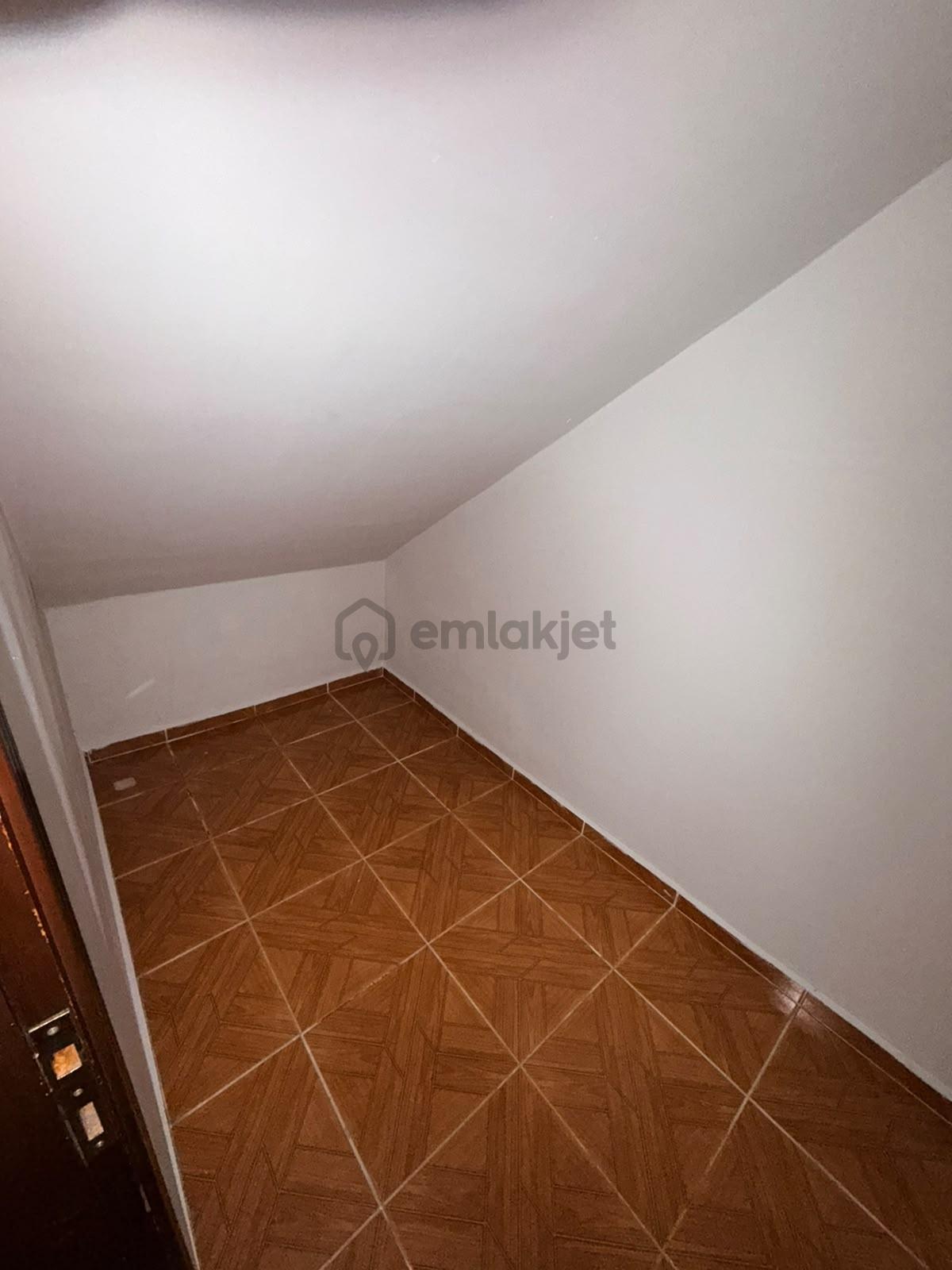 Bi·nova'dan Derebahçede Geniş Kiralık 3+1 Daire - 4