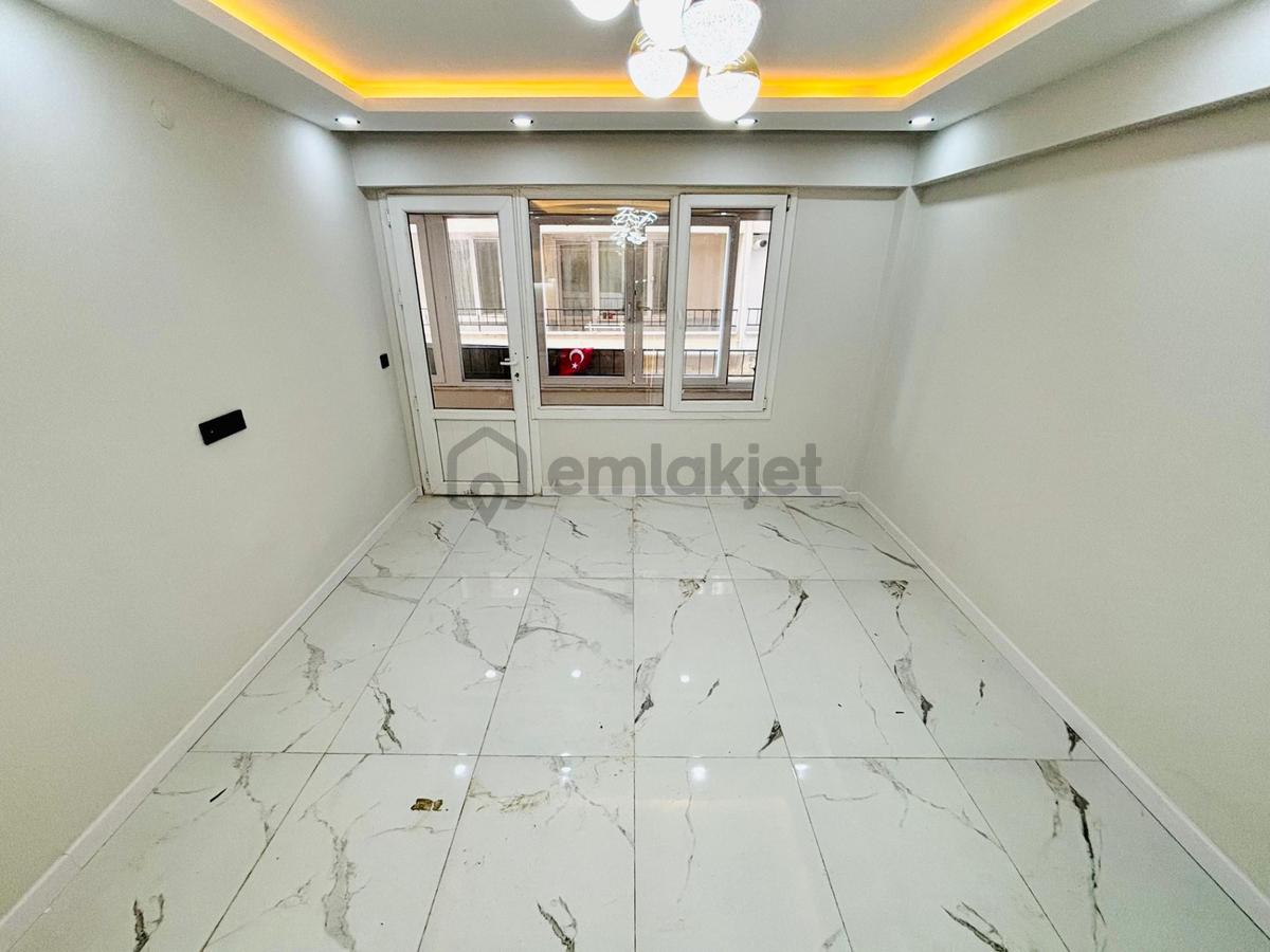 Yükselden Altınkumda 50 M² Şık Ada Mutfaklı 1+1 Satılık Daire - 31