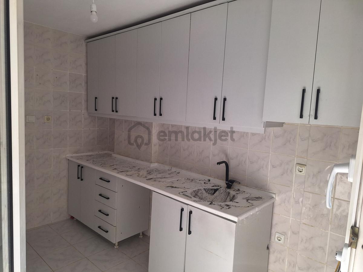 Esen'den Beşevler'de Müstakil Apt.'da Arakat Kiralık Daire - 5