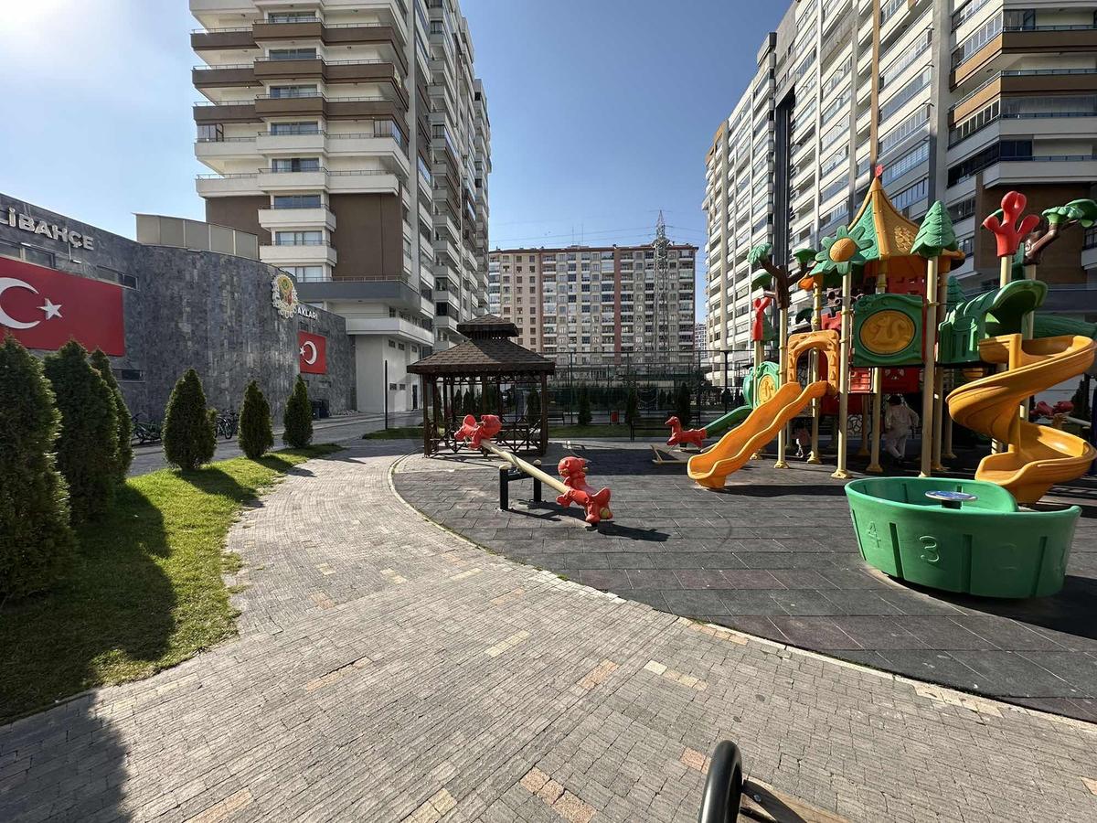 ''şefikcan Gizlibahçe Konutların'da 4+1 250 M2 Lüks Daire'' - 28