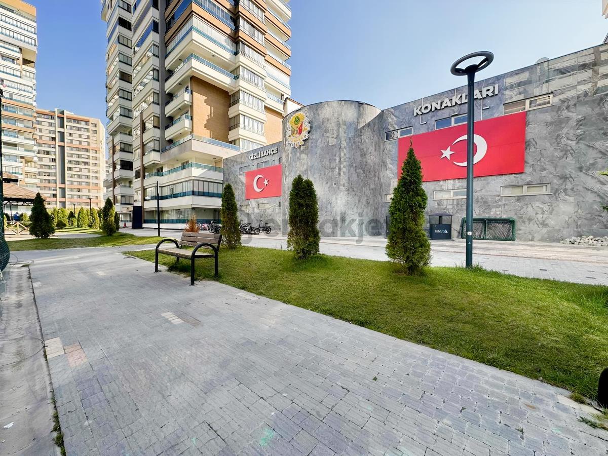 ''şefikcan Gizlibahçe Konutların'da 4+1 250 M2 Lüks Daire'' - 31