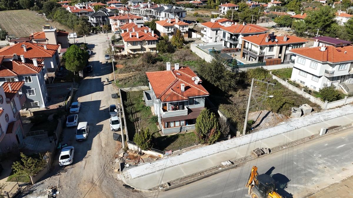 Muğla Menteşe Yeniköy'de Komple Satılık 2 Katlı Bina! - 4