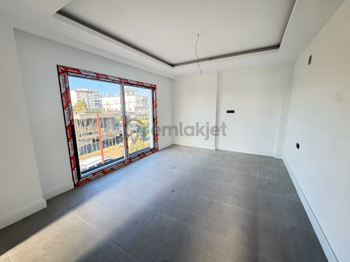 Karaağaç'ta Satılık Galeri Boşluklu Özel Yapım Tripleks Villa - 20