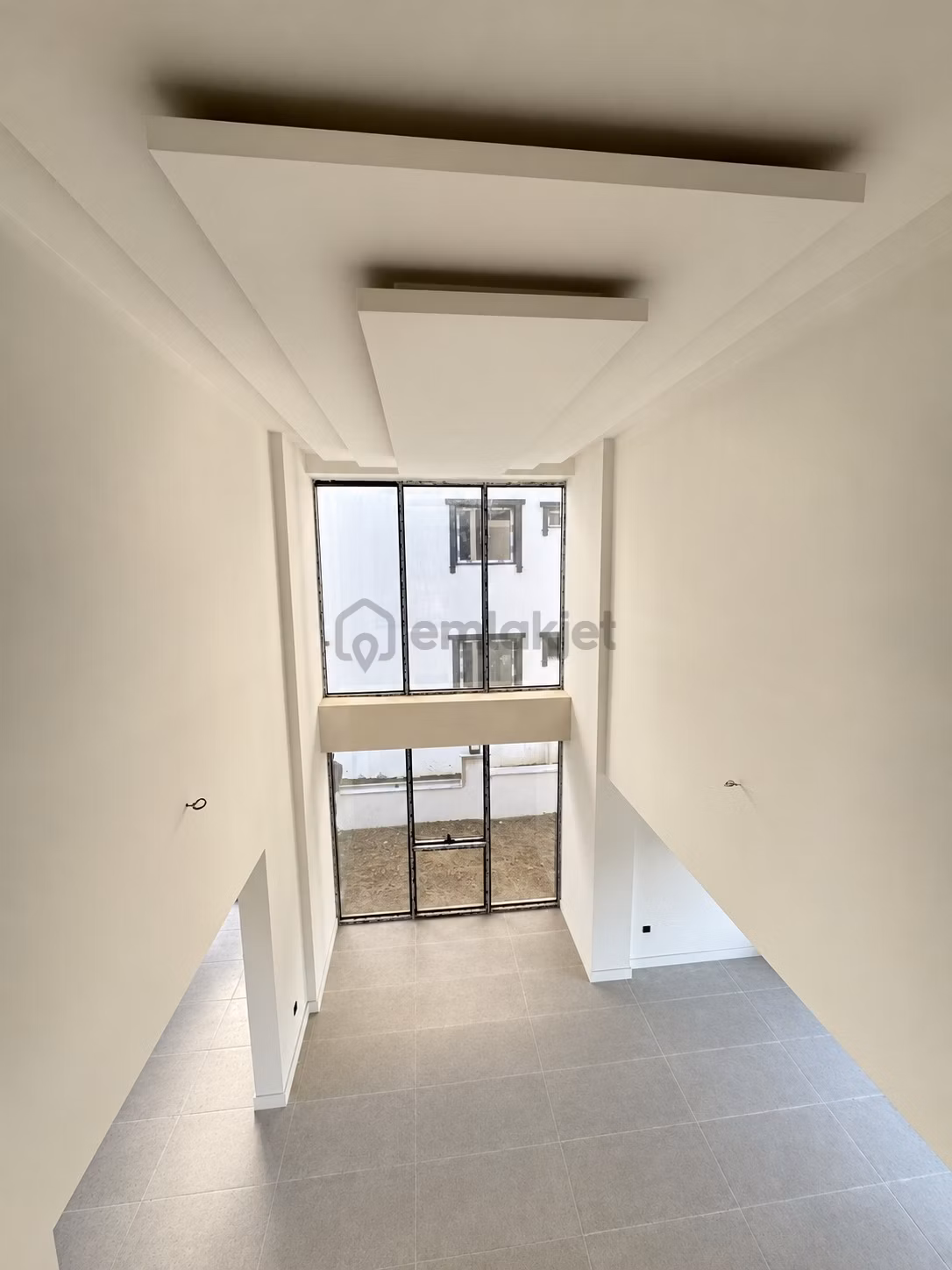 Karaağaç'ta Satılık Galeri Boşluklu Özel Yapım Tripleks Villa - 17