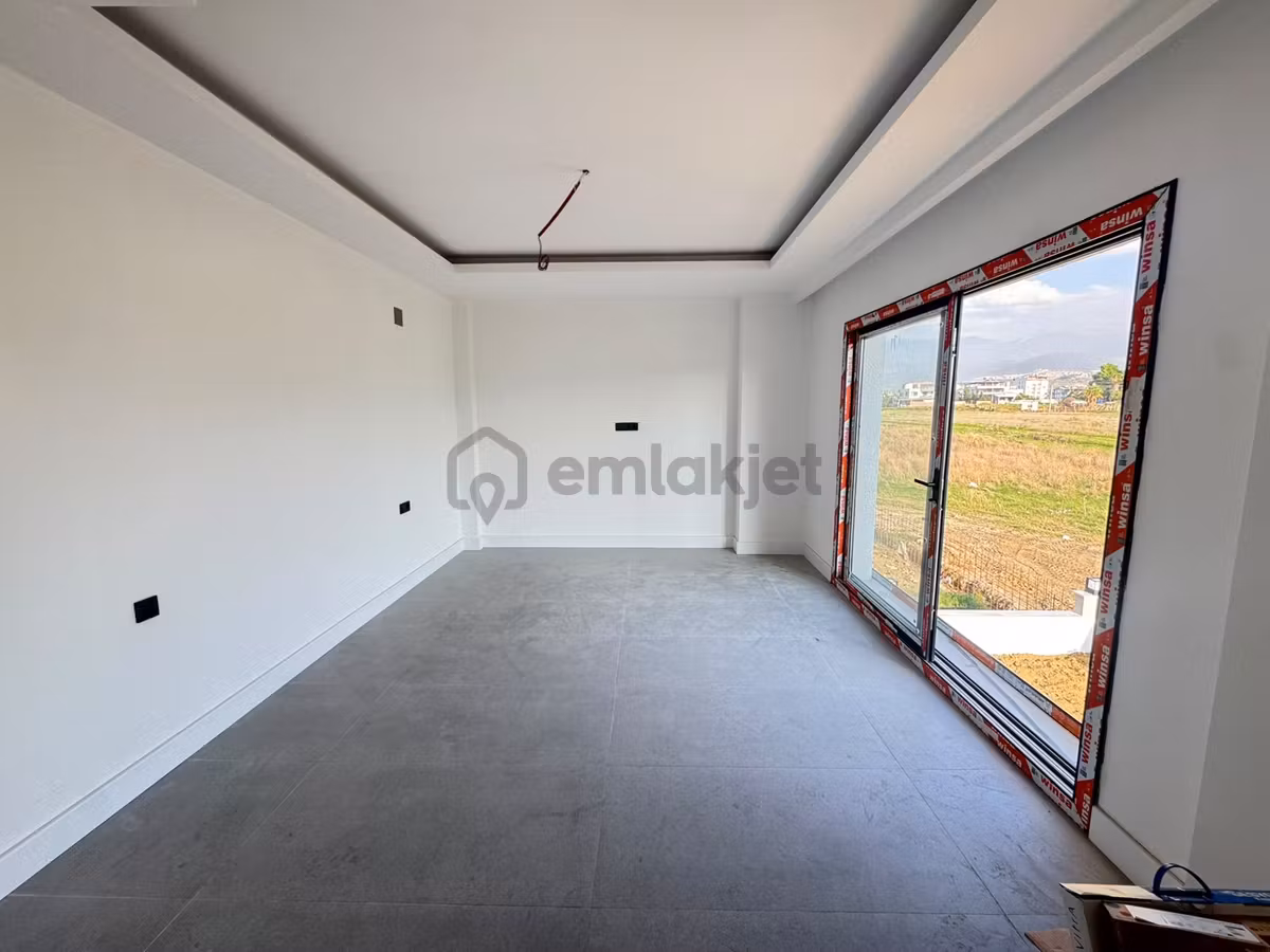 Karaağaç'ta Satılık Galeri Boşluklu Özel Yapım Tripleks Villa - 22