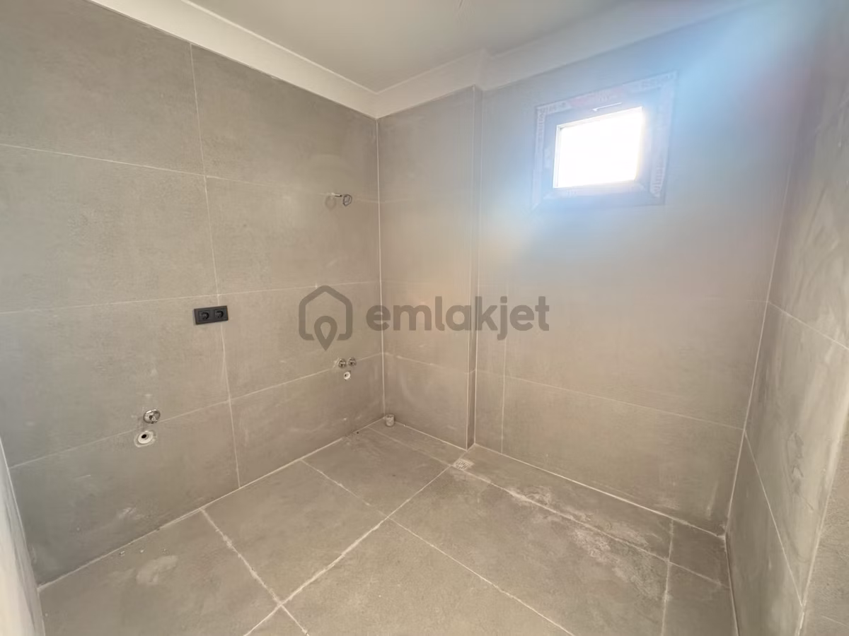 Karaağaç'ta Satılık Galeri Boşluklu Özel Yapım Tripleks Villa - 25