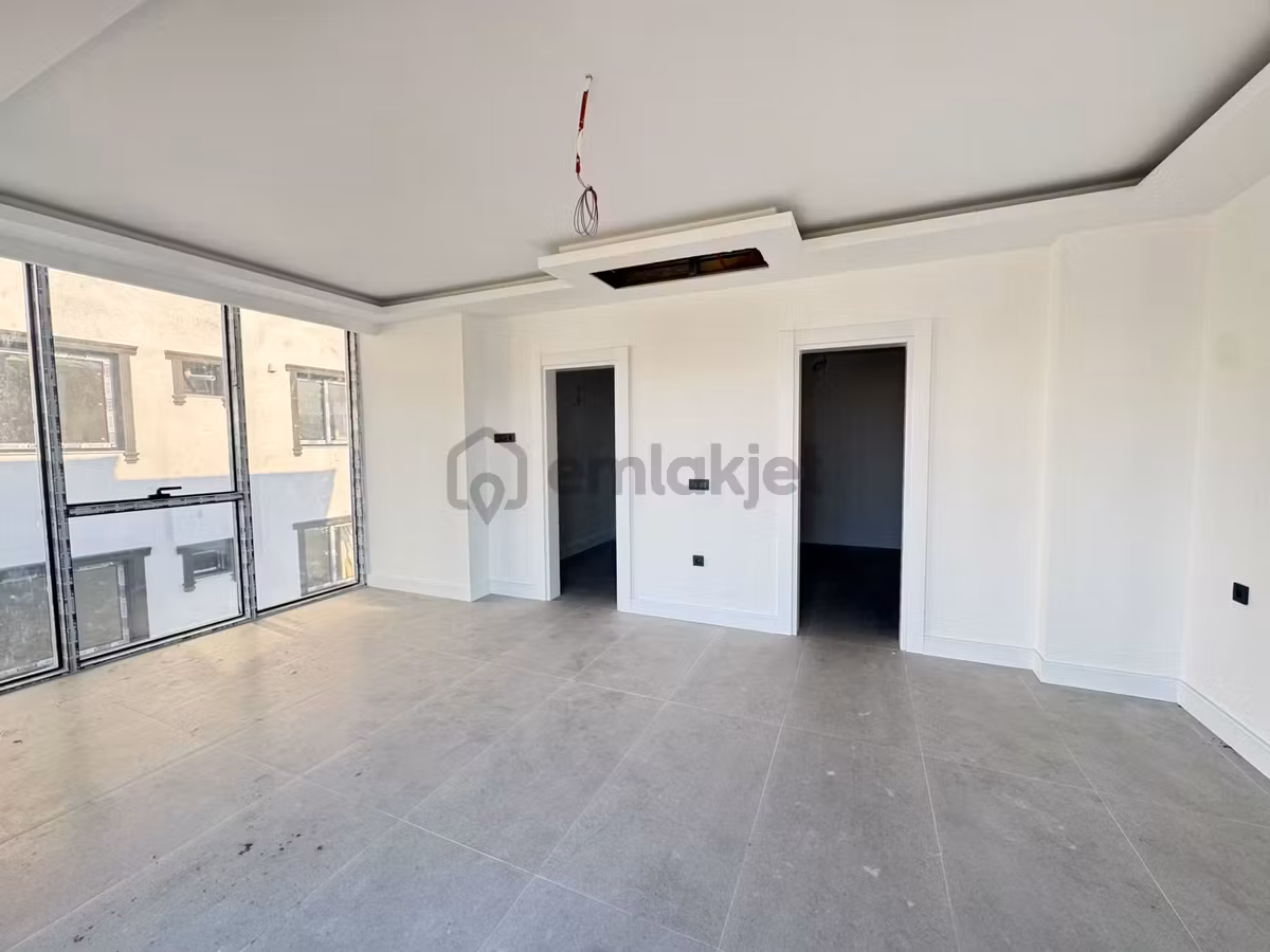 Karaağaç'ta Satılık Galeri Boşluklu Özel Yapım Tripleks Villa - 29